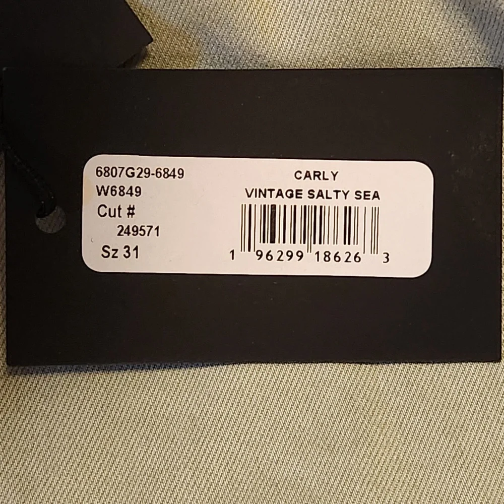 NWT PAIGE Carly High Rise Wide‎ Leg Jeans in Vintage Salty Sea Spring Summer